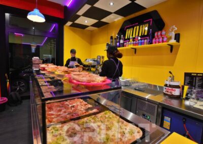 Pizzeria Mom ph J. Wind03