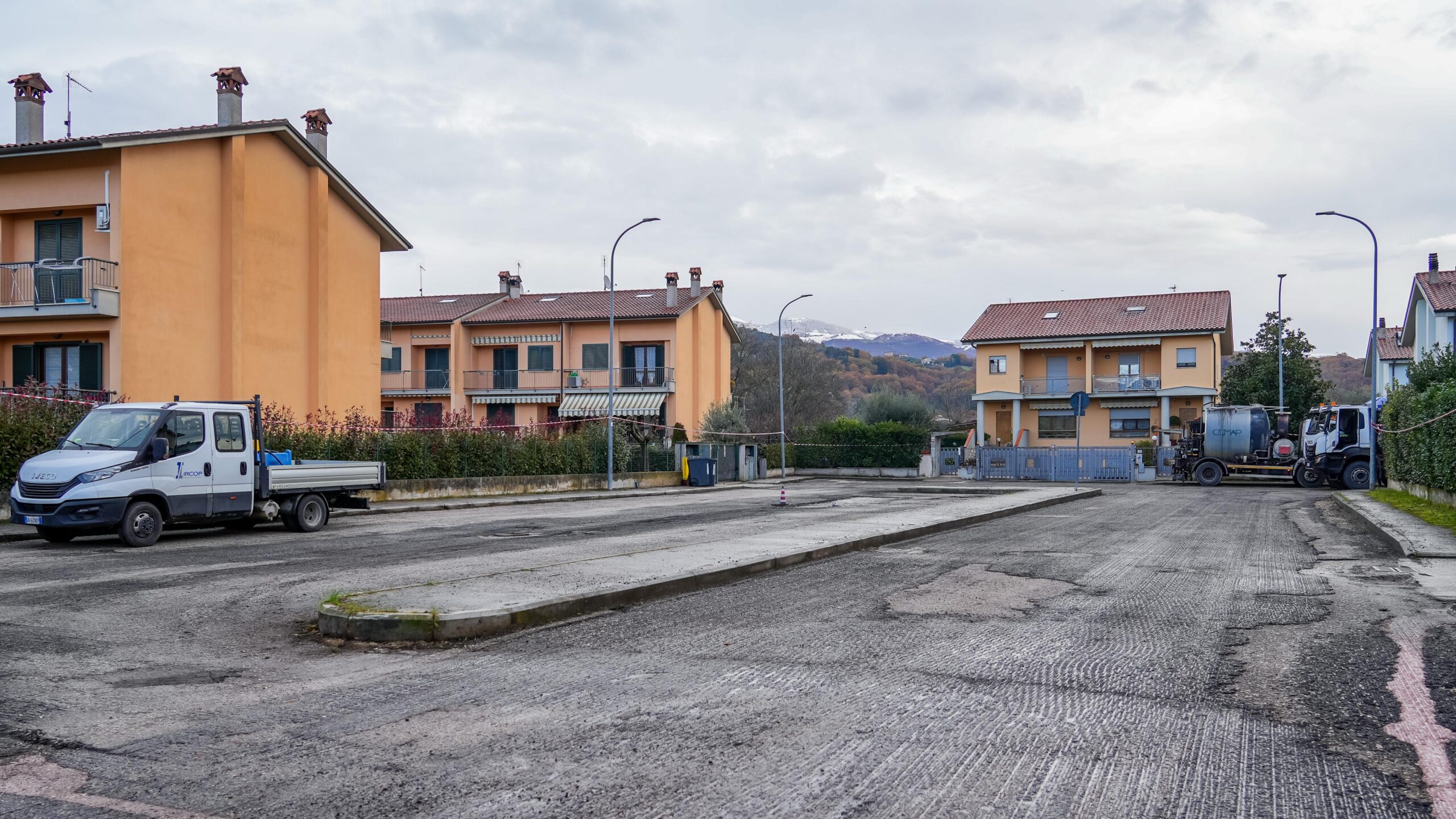 Partito il terzo lotto di asfalti nel quartiere Micioccoli