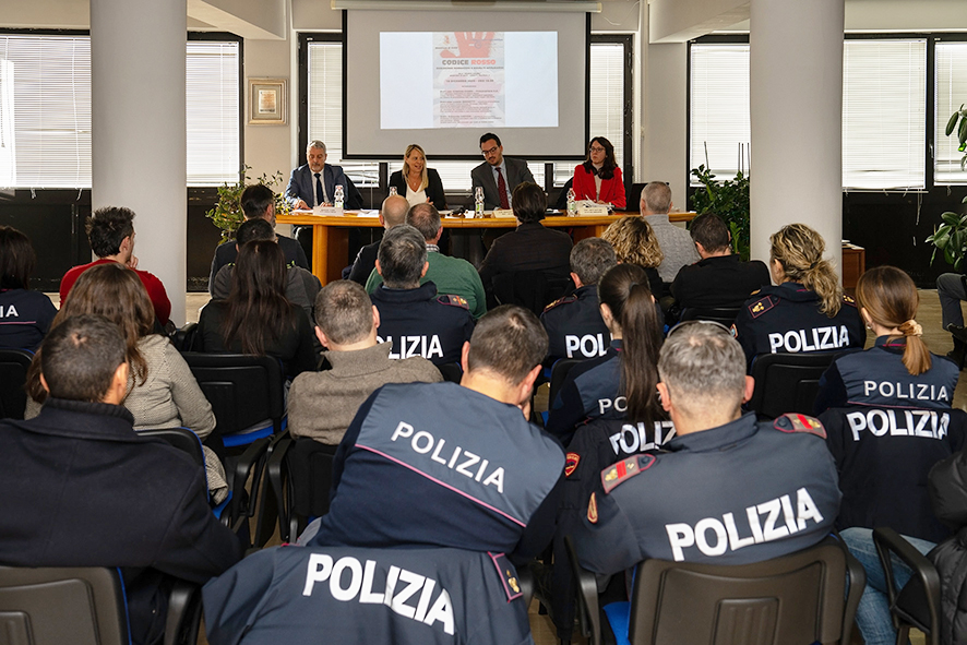 Procura della Repubblica incontra la Polizia di Stato per una giornata di formazione sul codice rosso