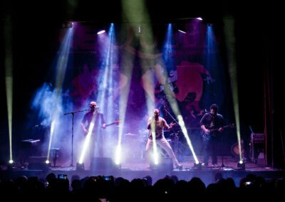 Re Queen in concerto