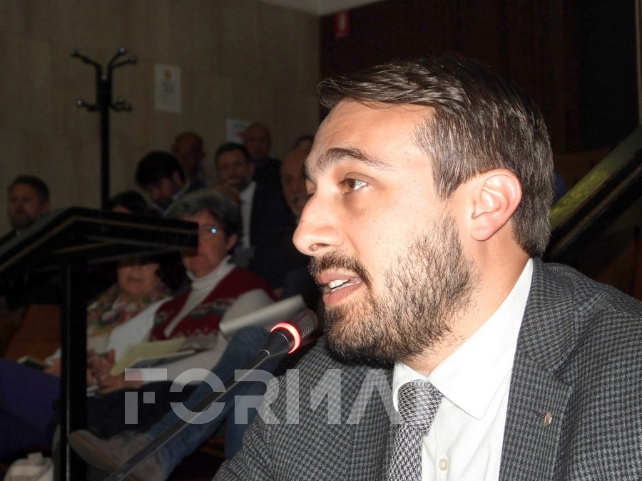 Opposizione: “Altro che Tari, la priorità di Sinibaldi è allargare il suo staff. 36mila euro l’anno per un nuovo collaboratore personale!”