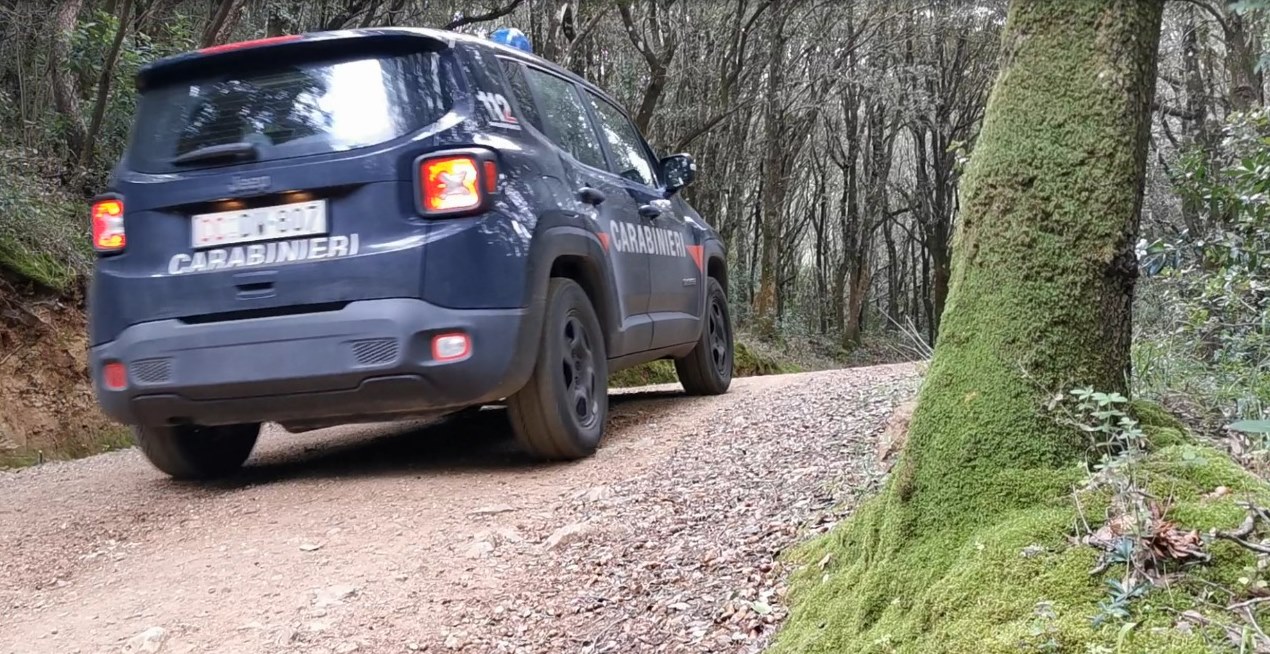 Tre stranieri indagati per spaccio di cocaina in area boschiva