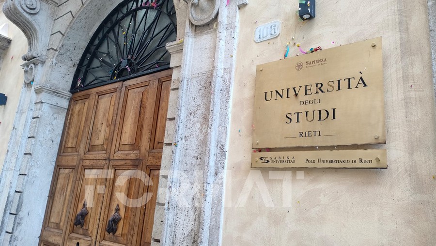 I rappresentanti della Facoltà di Medicina e Odontoiatria ringraziano la Rettrice per l’inaugurazione dell’anno accademico 2025 a Rieti