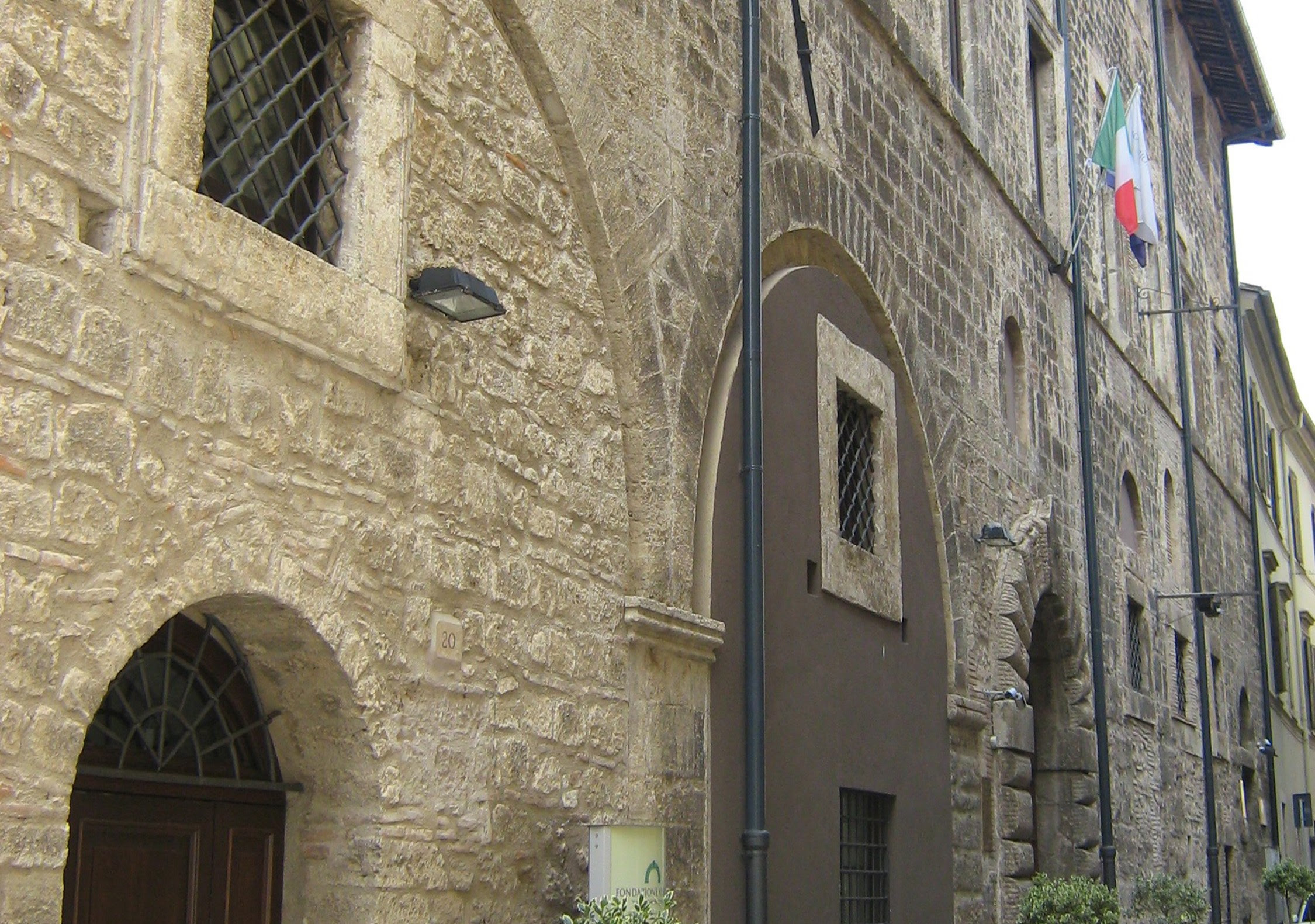 La Fondazione Varrone non diventi terreno di scontro e recuperi un profilo istituzionale