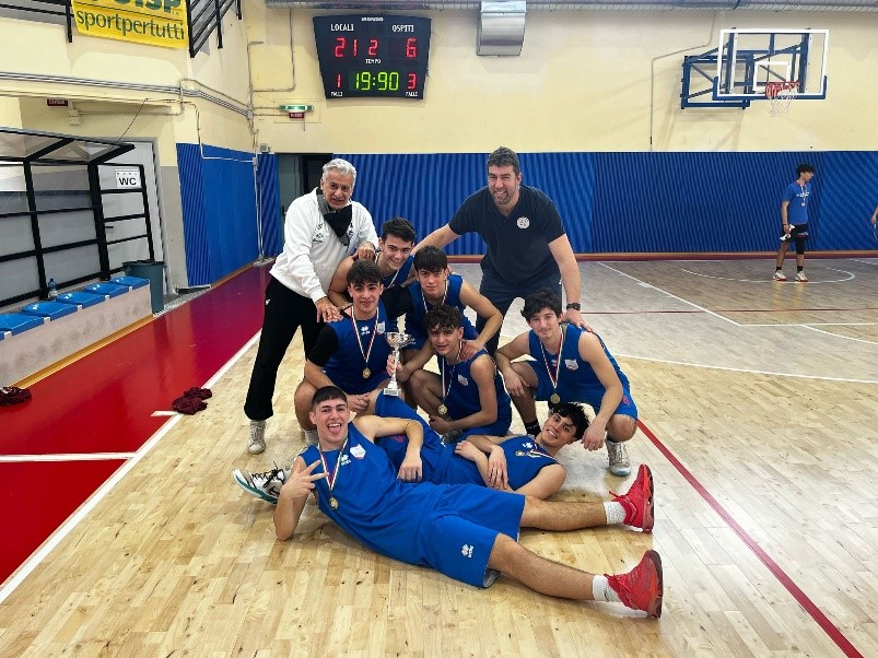 Lo Jucci vola a Canestro: campionato  provinciale di basket a tre
