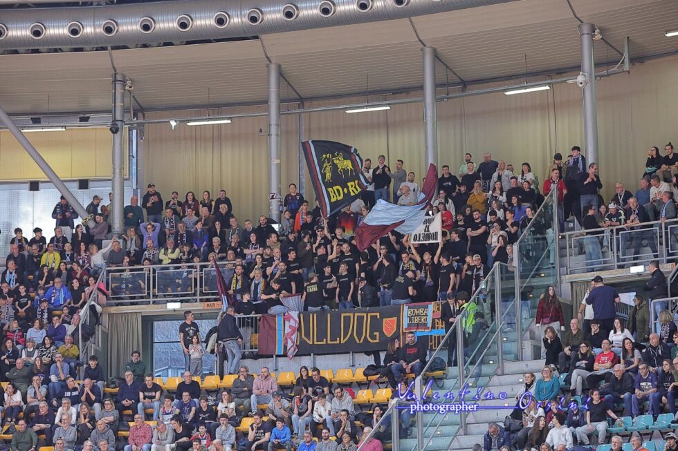 Non basta un gran secondo tempo alla Sebastiani, vince Bologna 81-75