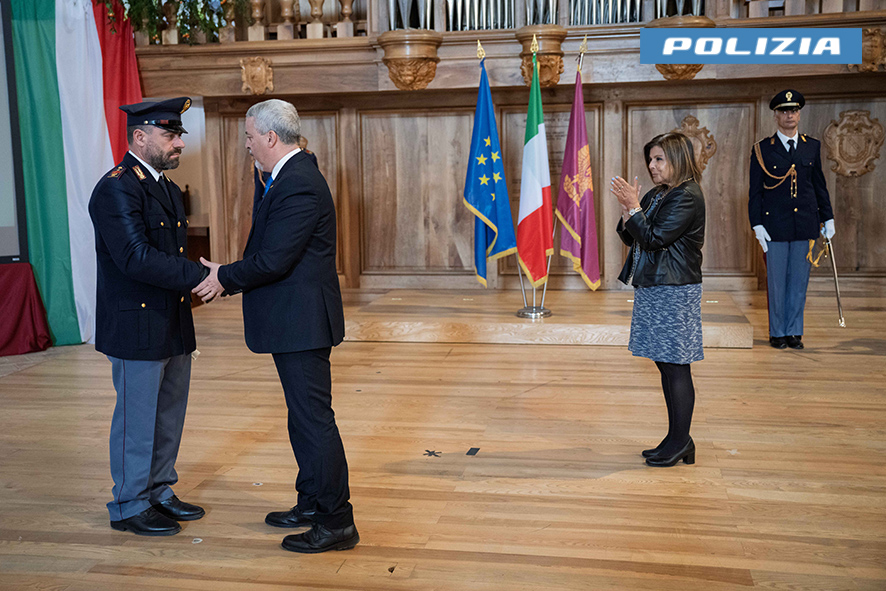 I poliziotti reatini premiati in occasione del 173° anniversario della fondazione della Polizia di Stato