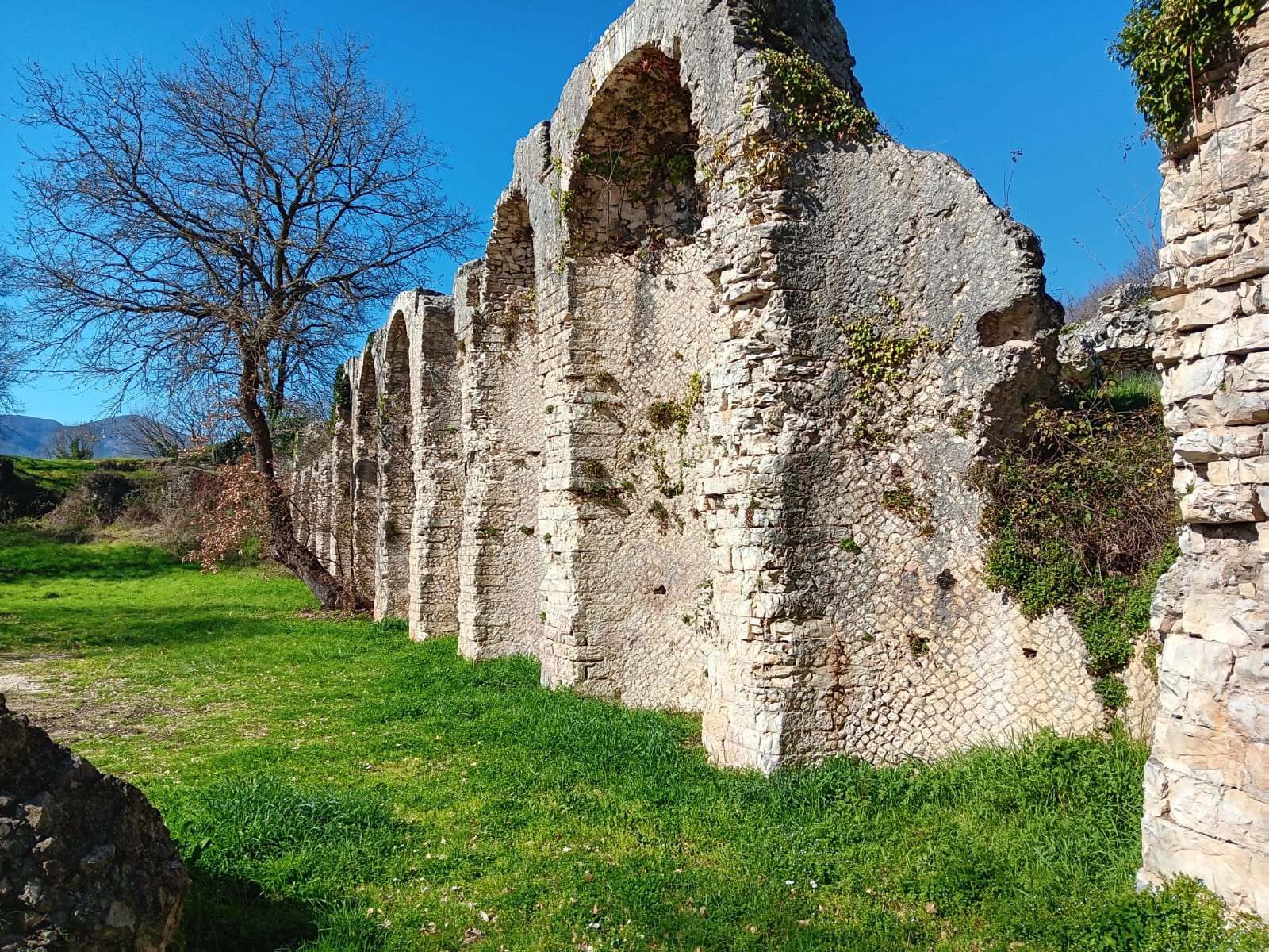 Un viaggio nel tempo con il FAI: sabato 12 aprile visita alla Villa di Quinto Assio