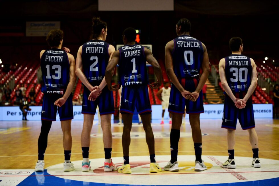 La Sebastiani vince in casa di Piacenza (73-88) e si prende il quarto posto: ai playoff sfida contro l’Urania Milano