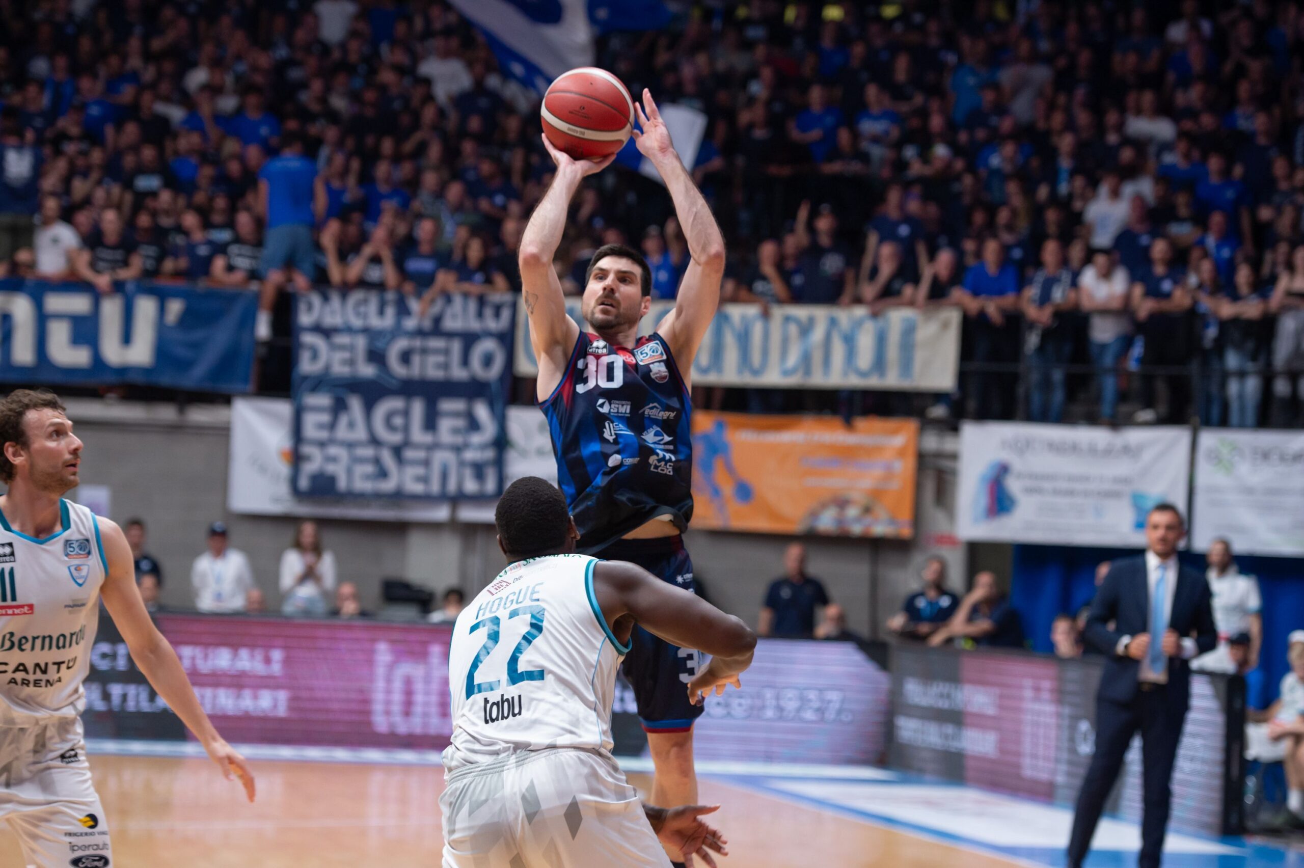 Cantù si prende anche Gara 2, 89-74 il punteggio finale