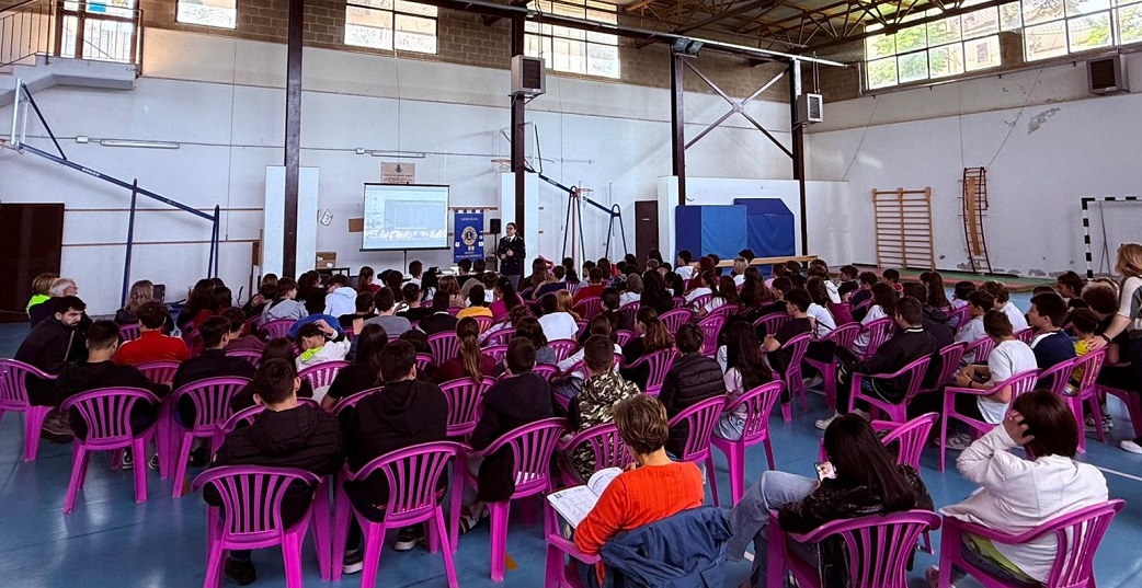 Il LC Amatrice Micigliano Terminillo incontra gli studenti della Sabina con “Interconnettiamoci…ma con la testa”