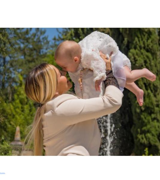 Poste Italiane celebra la Festa della Mamma: la storia di Maria Carla, tra maternità e carriera