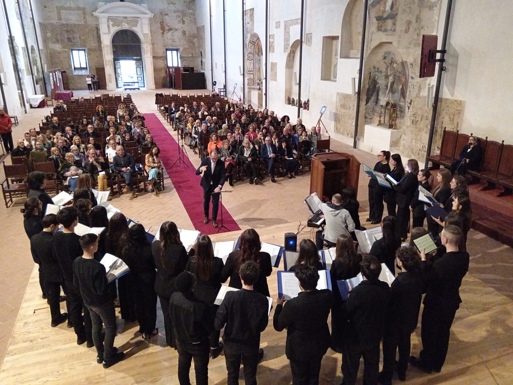 Emozioni e grande musica a San Domenico con i cori che incantano il pubblico