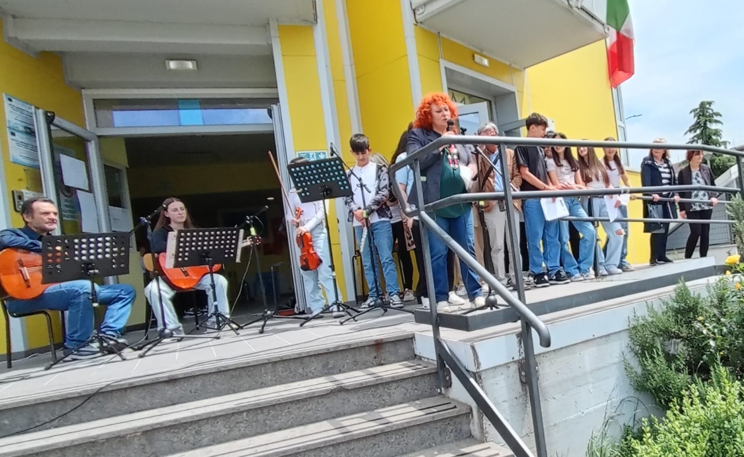 La Scuola “Alda Merini” di Campoloniano premiata dalla Lilt: studenti protagonisti del progetto “Guadagnare Salute”