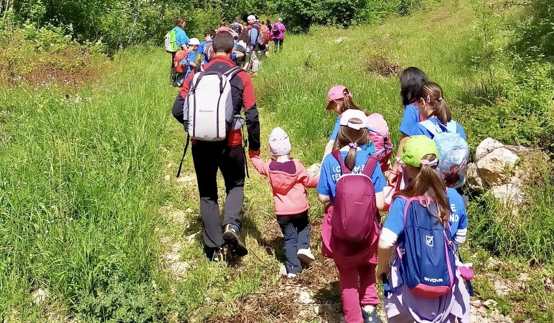 I bambini della primaria dell’IC ‘Valle del Velino’ escursionisti per un giorno alle Gole di Antrodoco