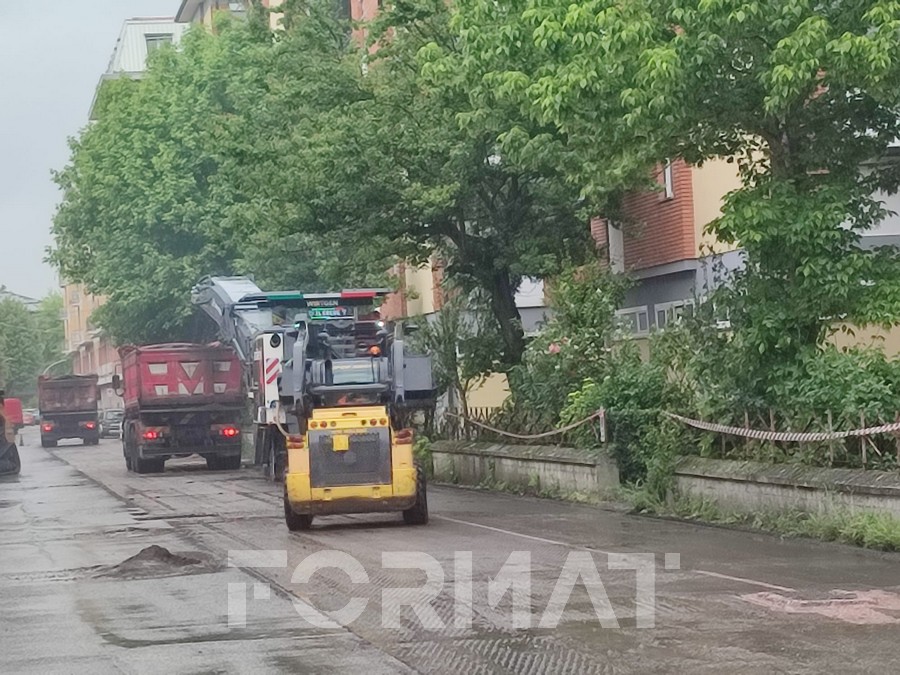 Cantieri a raffica in via dei Salici e viale Matteucci: parcheggi e traffico in tilt