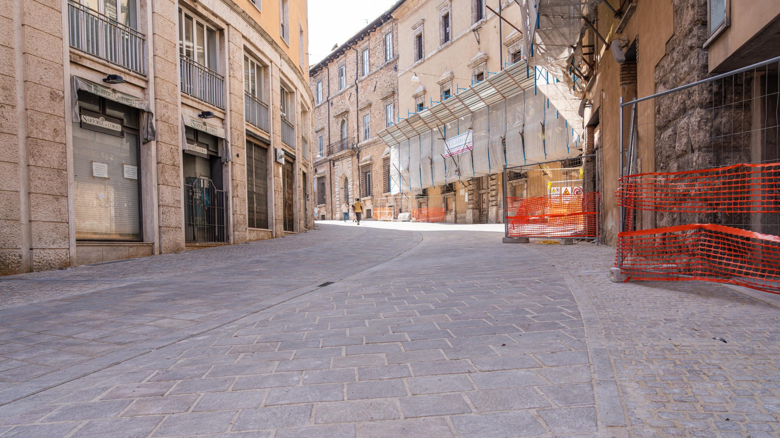 Completata la pavimentazione del tratto di via Cintia dall’Arco di Bonifacio VIII all’incrocio con via Sant’Agnese