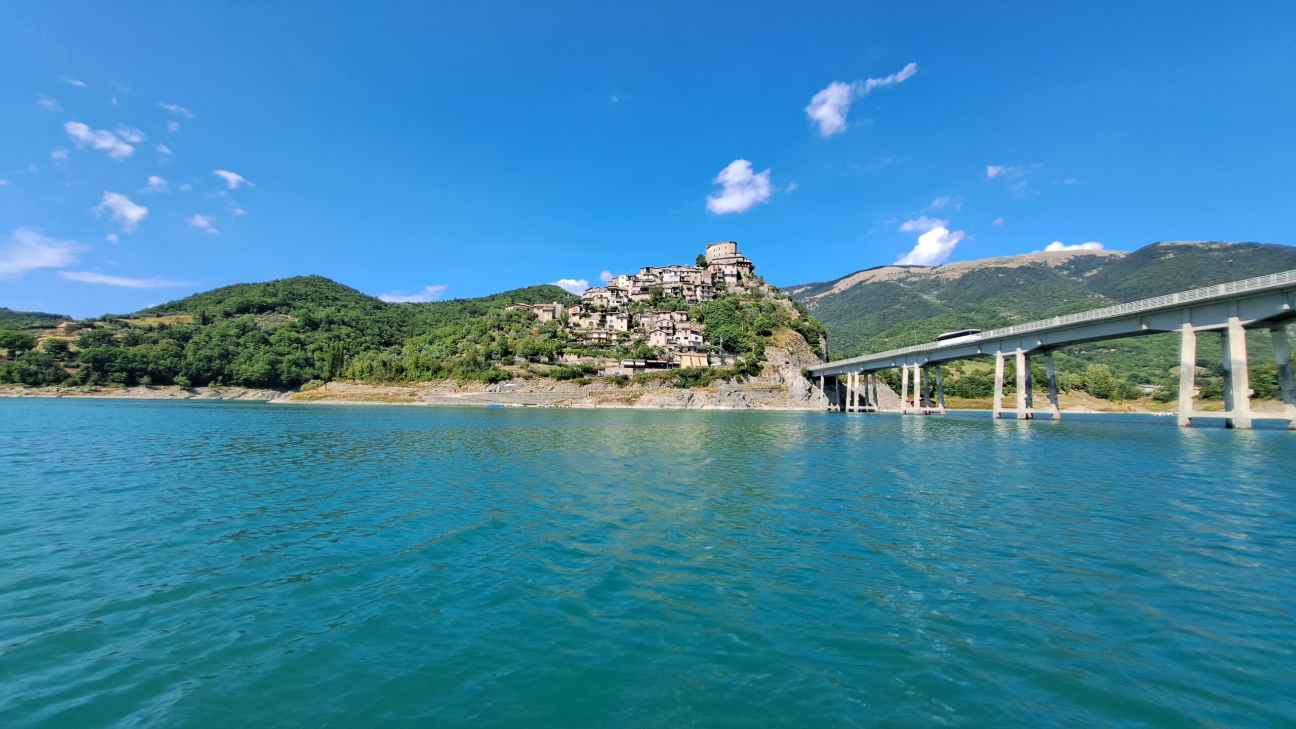 Castel di Tora