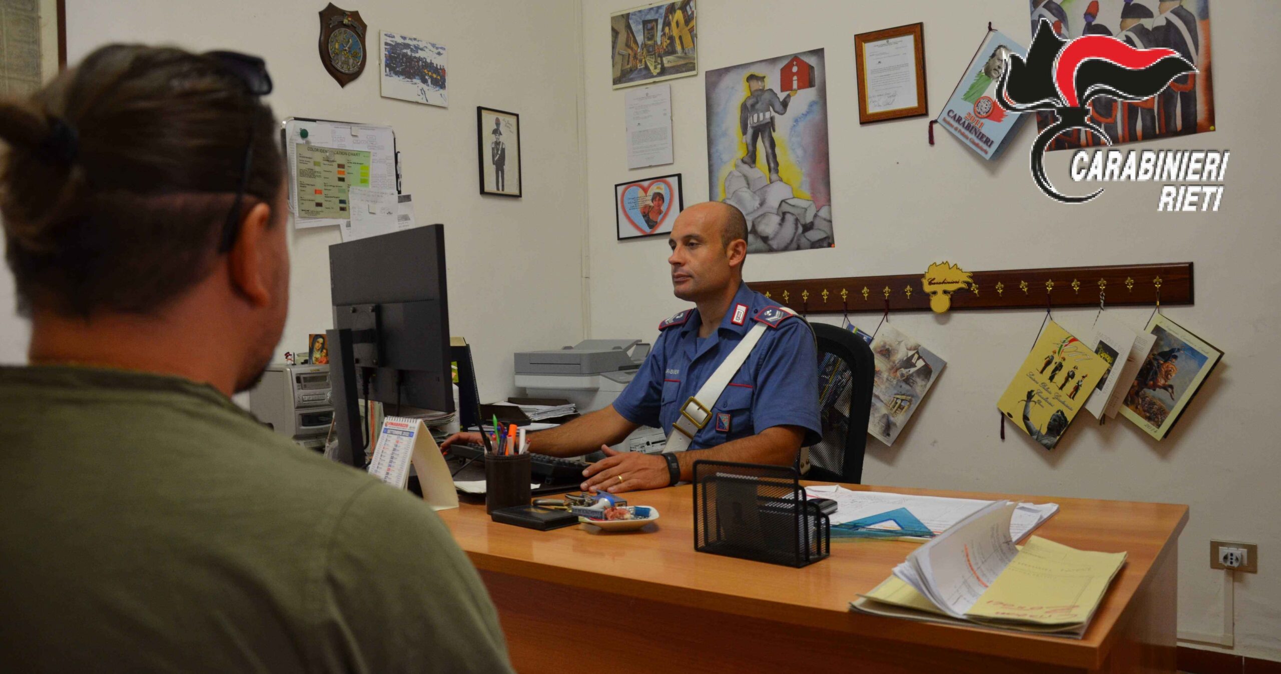 Proprietaria irrompe nell’appartamento affittato, sfratta l’inquilino e viene denunciata