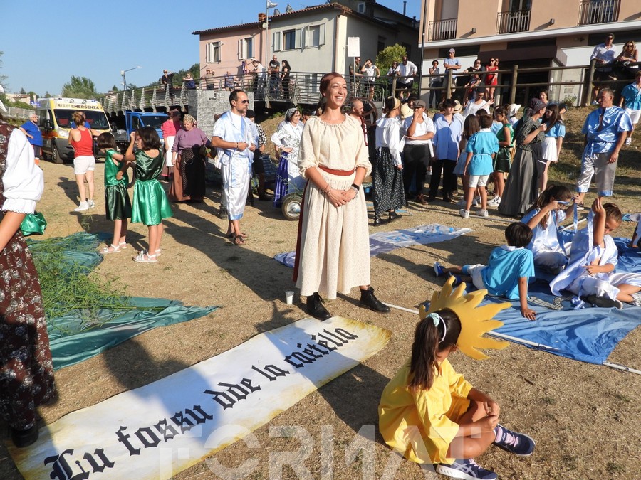 E’ il giorno della sfilata dei rioni! La Festa del Sole colora le strade