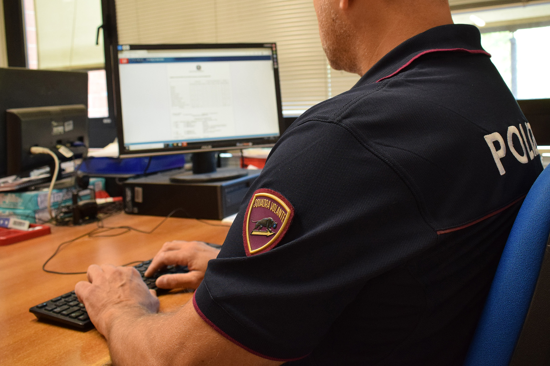 Truffa online : finto appartenente alle Forze dell’Ordine ruba denaro con affitto falso