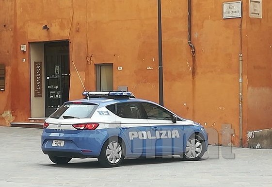 Casa occupata in via dei Pozzi dopo il decesso della proprietaria: identificati e denunciati tre stranieri