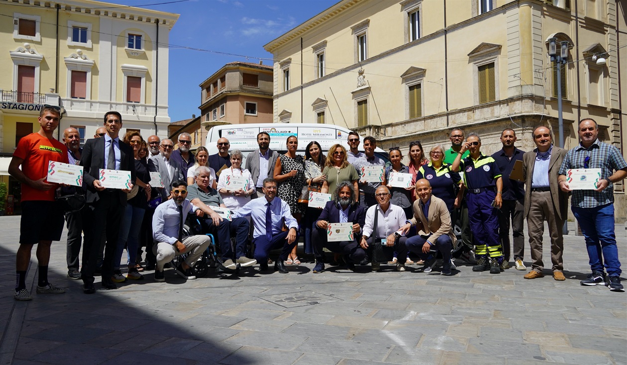 ‘Progetti del Cuore’: consegnato al Comune un mezzo di trasporto acquistato tramite le donazioni di imprenditori locali