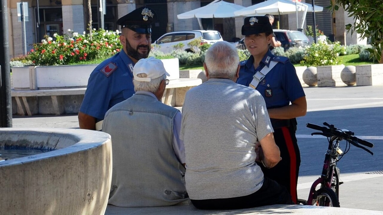 Truffa aggravata ai danni di un pensionato : denunciati due presunti falsi consulenti finanziari