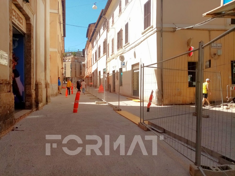 Lavori Via Cintia, chiusa svolta in direzione via dei Pini. Ecco la nuova direzione