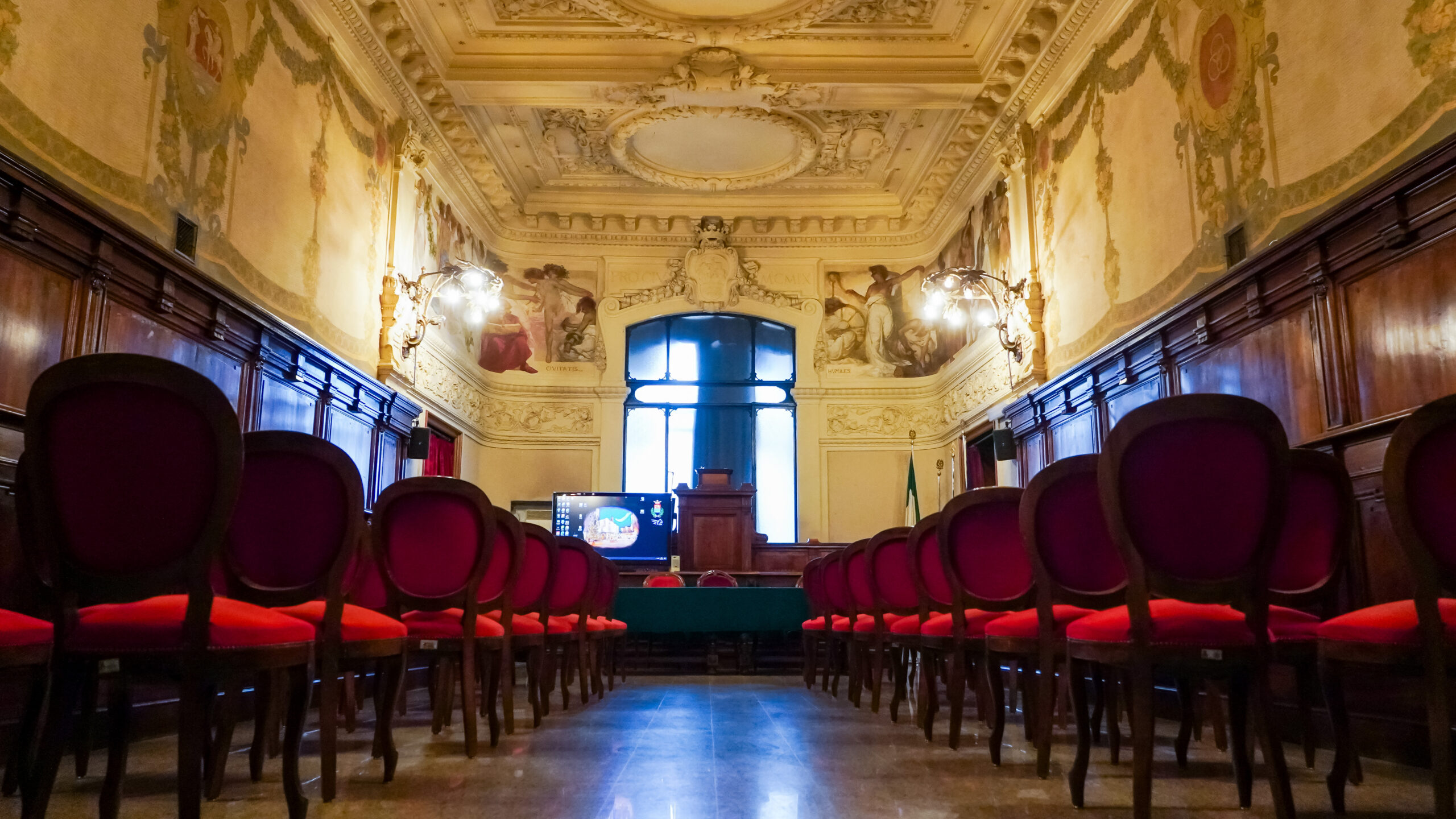 Maggioranza: “Valentini annulla conferenza Capigruppo. Salta Consiglio Comunale piano parcheggi”