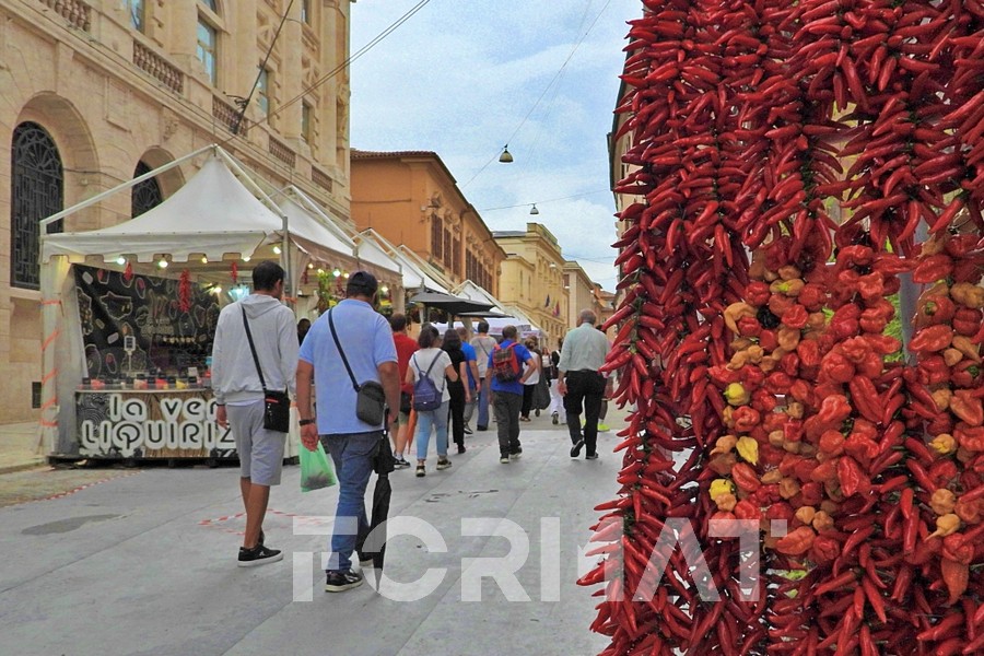 Fiera Mondiale Peperoncino ph G.Wind23 programma fiera campionaria mondiale del peperoncino