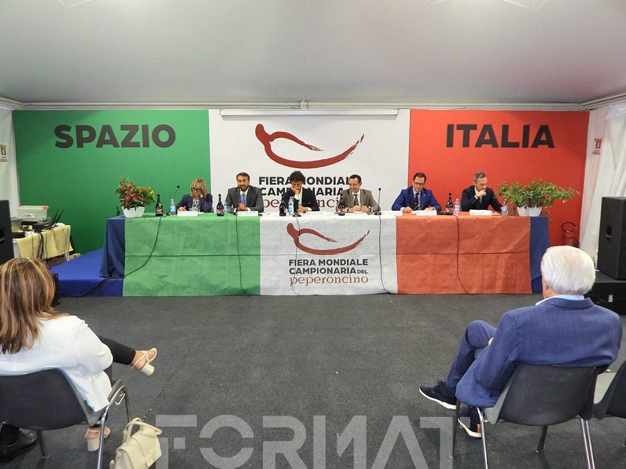 Fiera Mondiale del Peperoncino: l’elenco definitivo dei convegni presso “Spazio Italia”