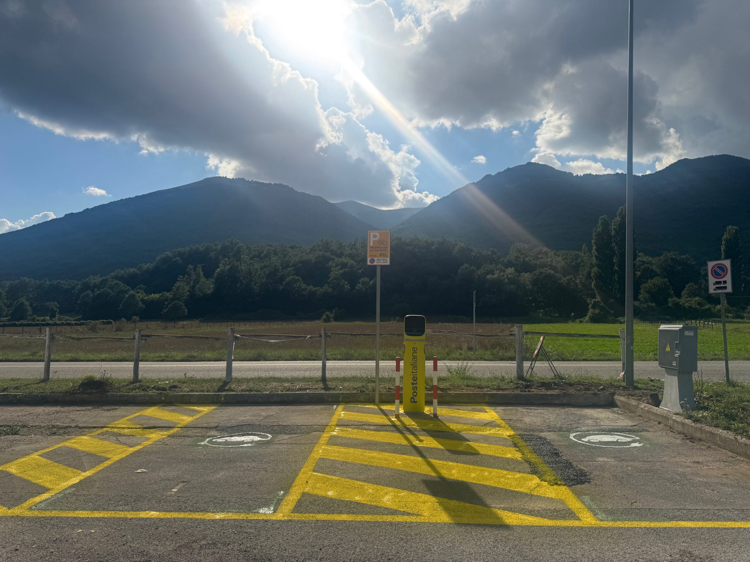 Prima colonnina di ricarica elettrica installata a Cittareale