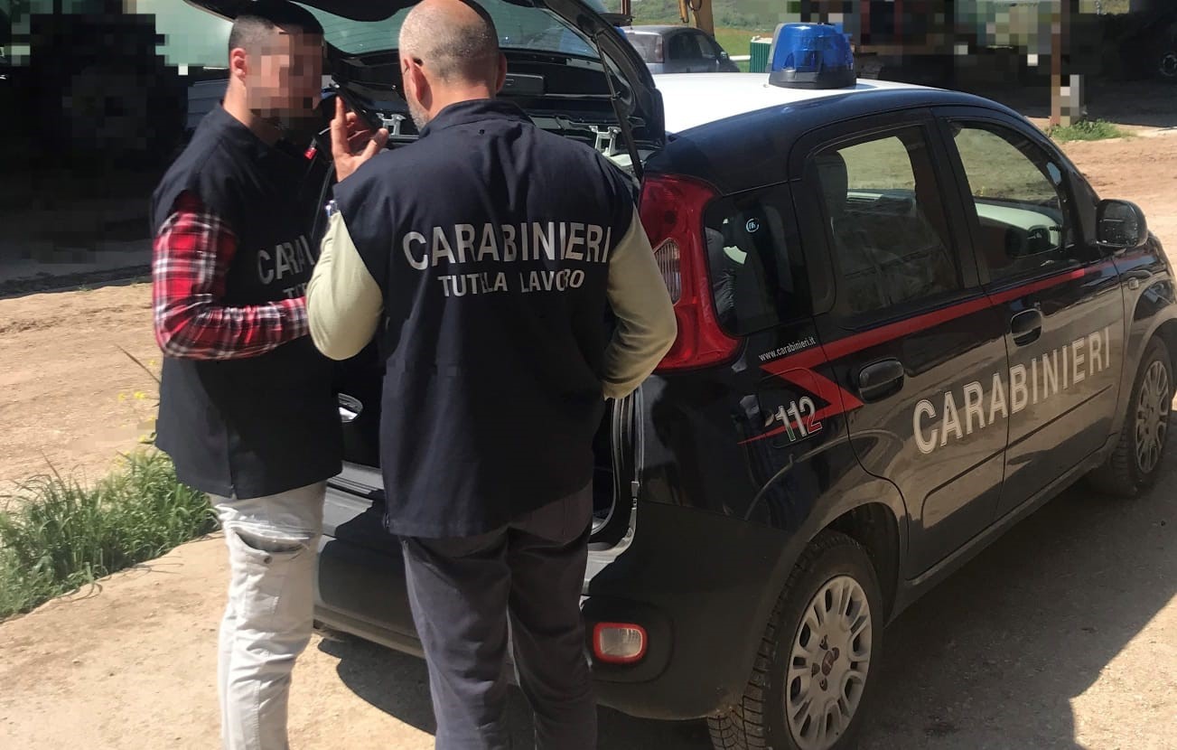 Lavoro irregolare e sicurezza violata, maxi multa per due datori di lavoro agricoli