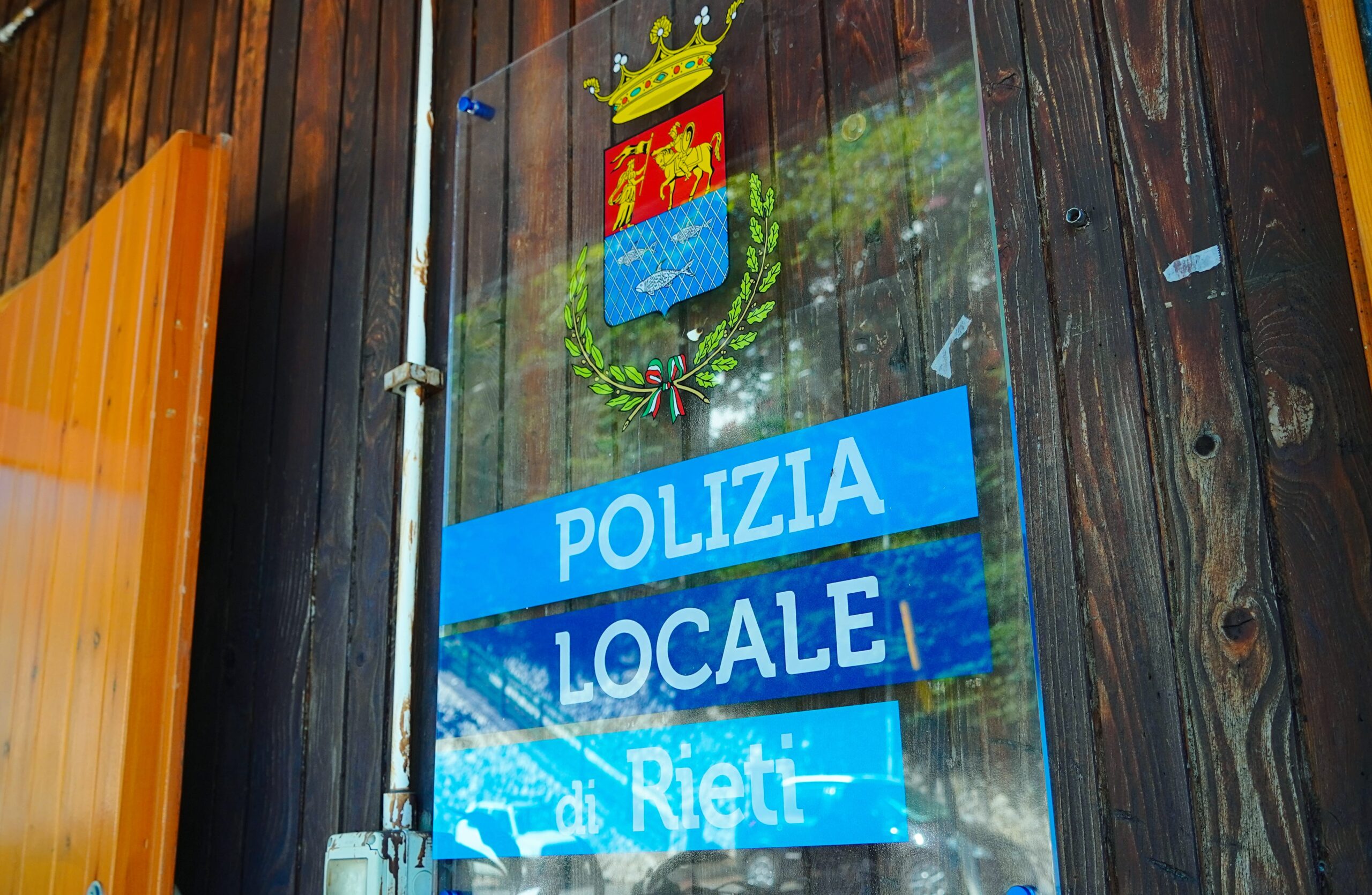 Interdizione al traffico veicolare per rifacimento del manto stradale su viale Theseider dall’incrocio con via delle Magnolie e via Dei Salici dall’incrocio con via delle Ortensie
