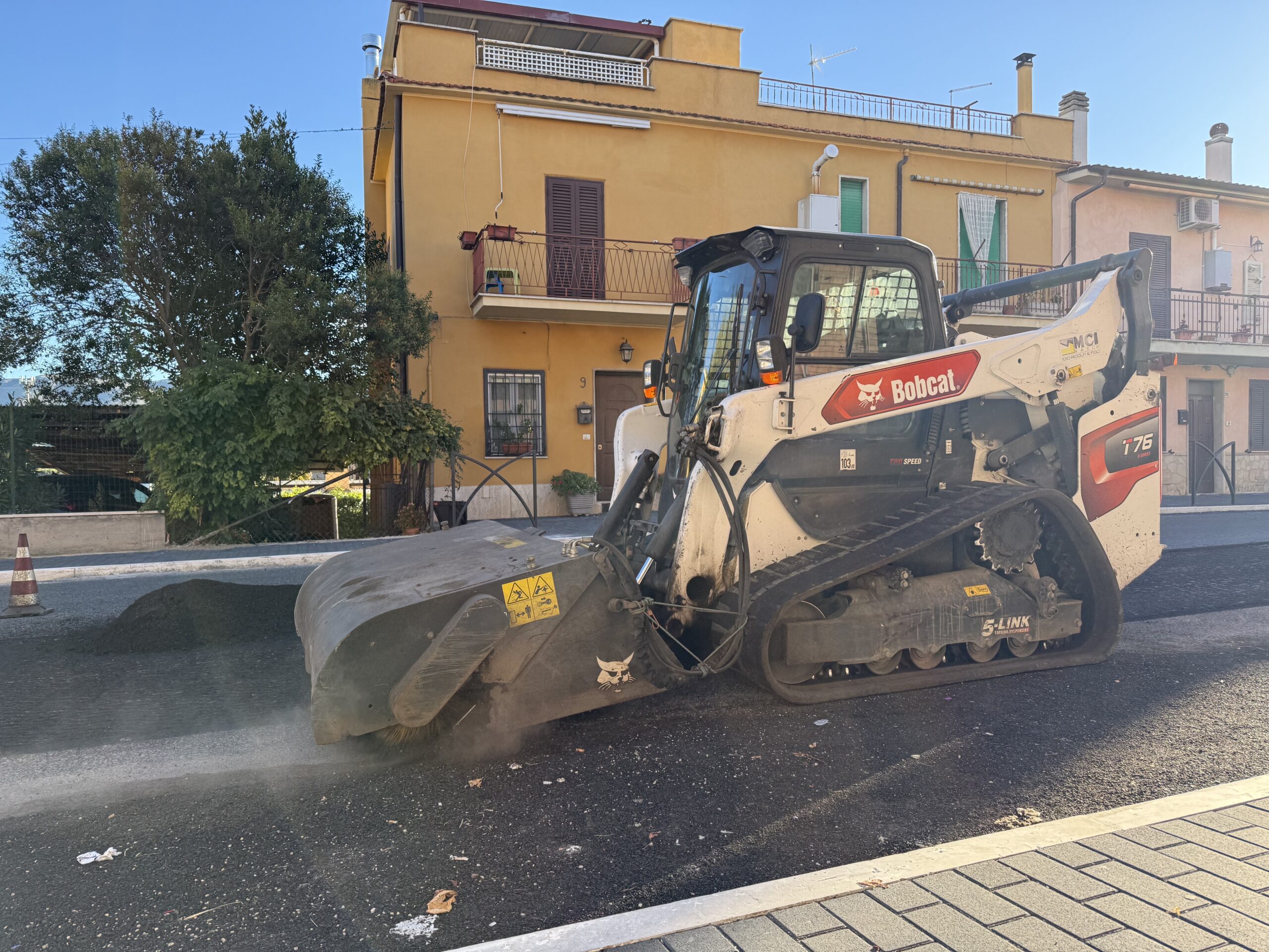 Al via l’ultima fase dei lavori di riqualificazione della Salaria Vecchia. Cuneo: “Decoro e sicurezza per Borgo Quinzio”