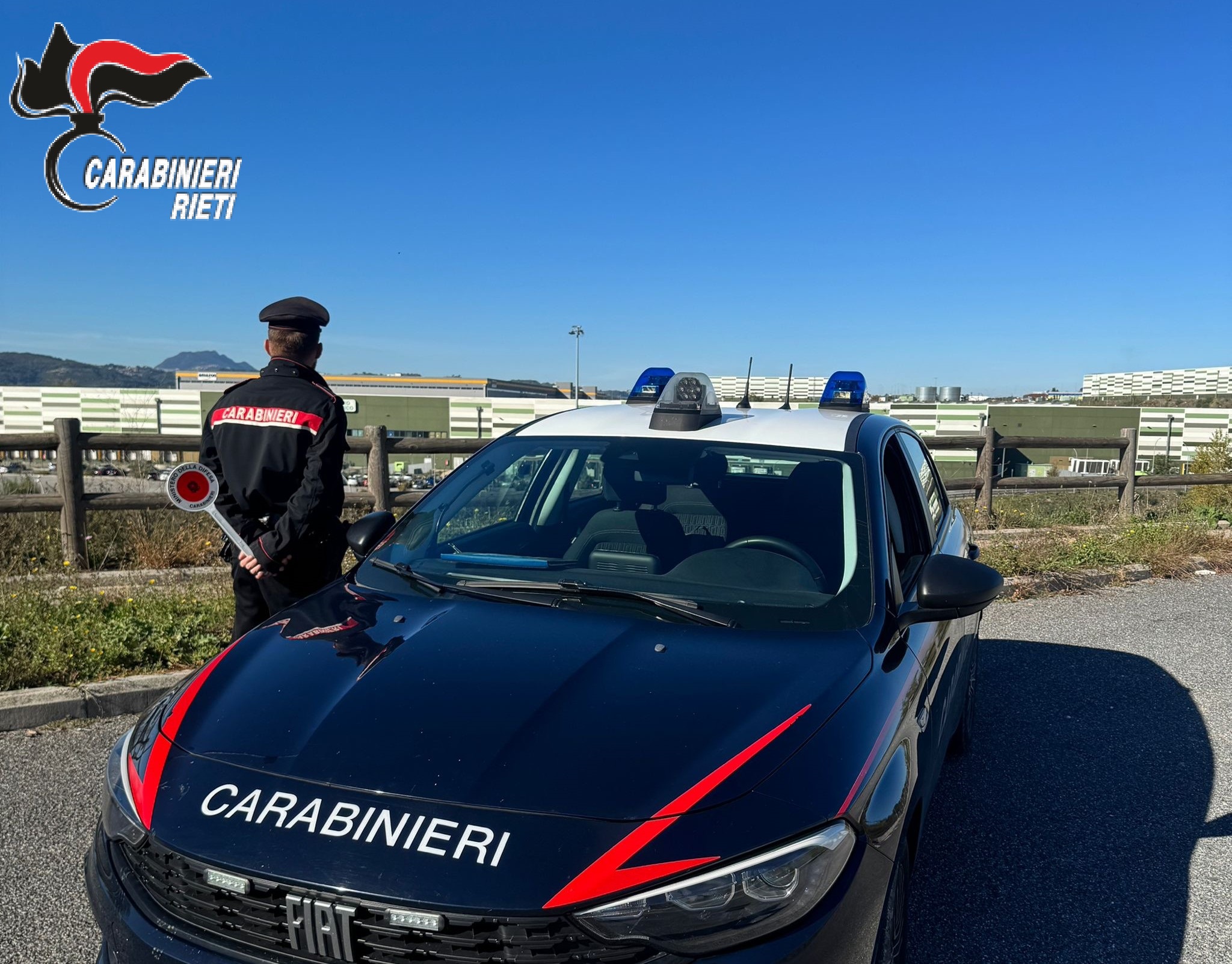Tampona un’altra veicolo e fugge: denunciato dai Carabinieri