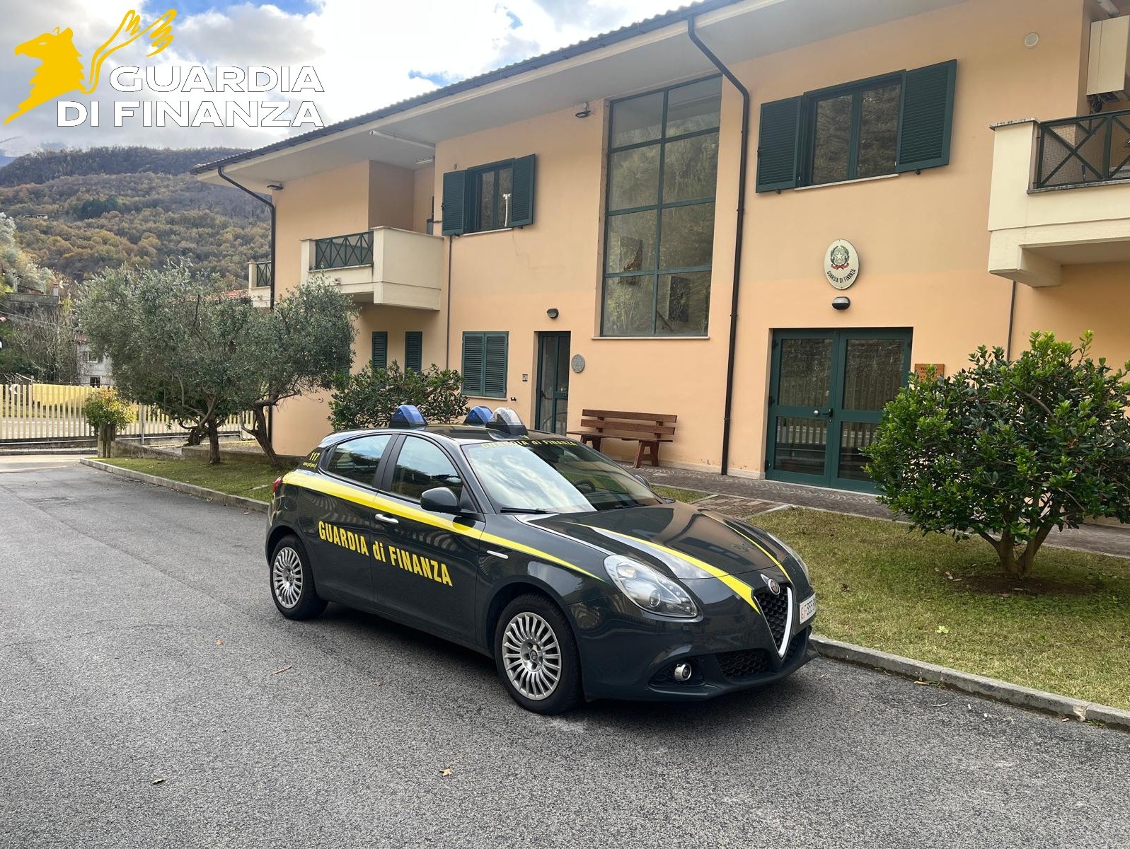 Pneumatici online fantasma: blitz della Gdf di Antrodoco, scattano le accuse di truffa e sostituzione di persona