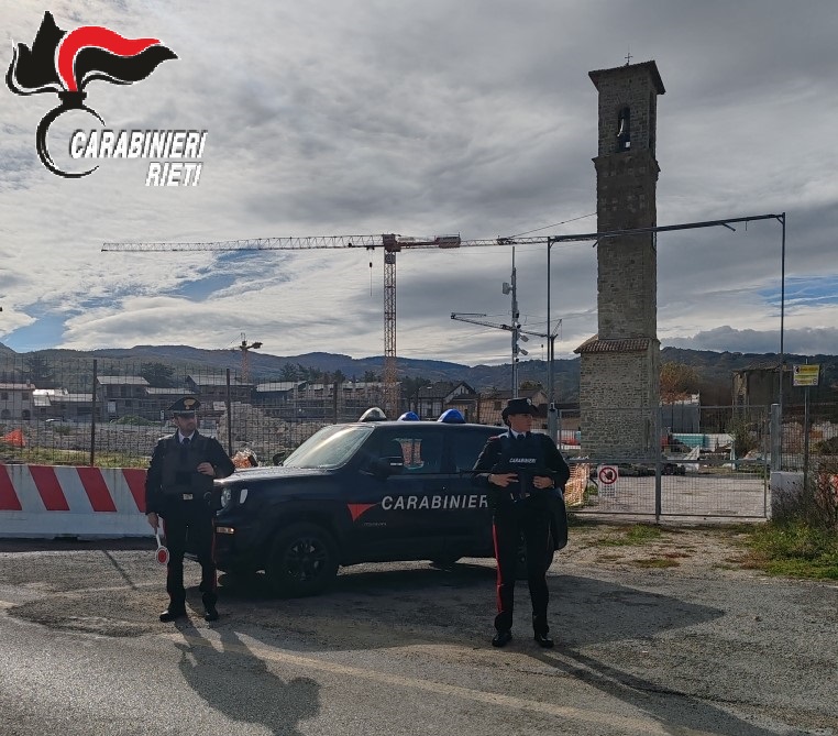 40enne agli arresti domiciliari denunciato per evasione dopo un recente episodio di maltrattamenti in famiglia