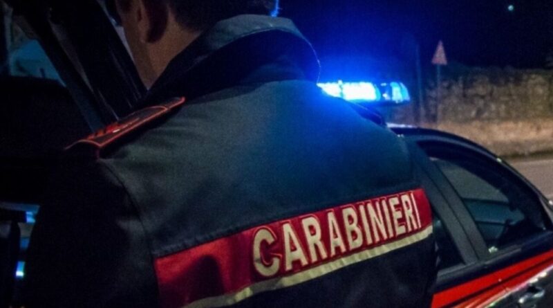 I Carabinieri denunciano un uomo per resistenza e oltraggio a Pubblico Ufficiale e interruzione di pubblico servizio