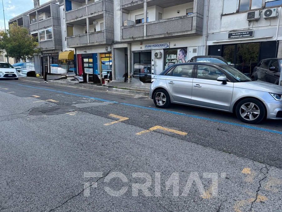 Caos parcheggi e piano del traffico, altro giro altra corsa