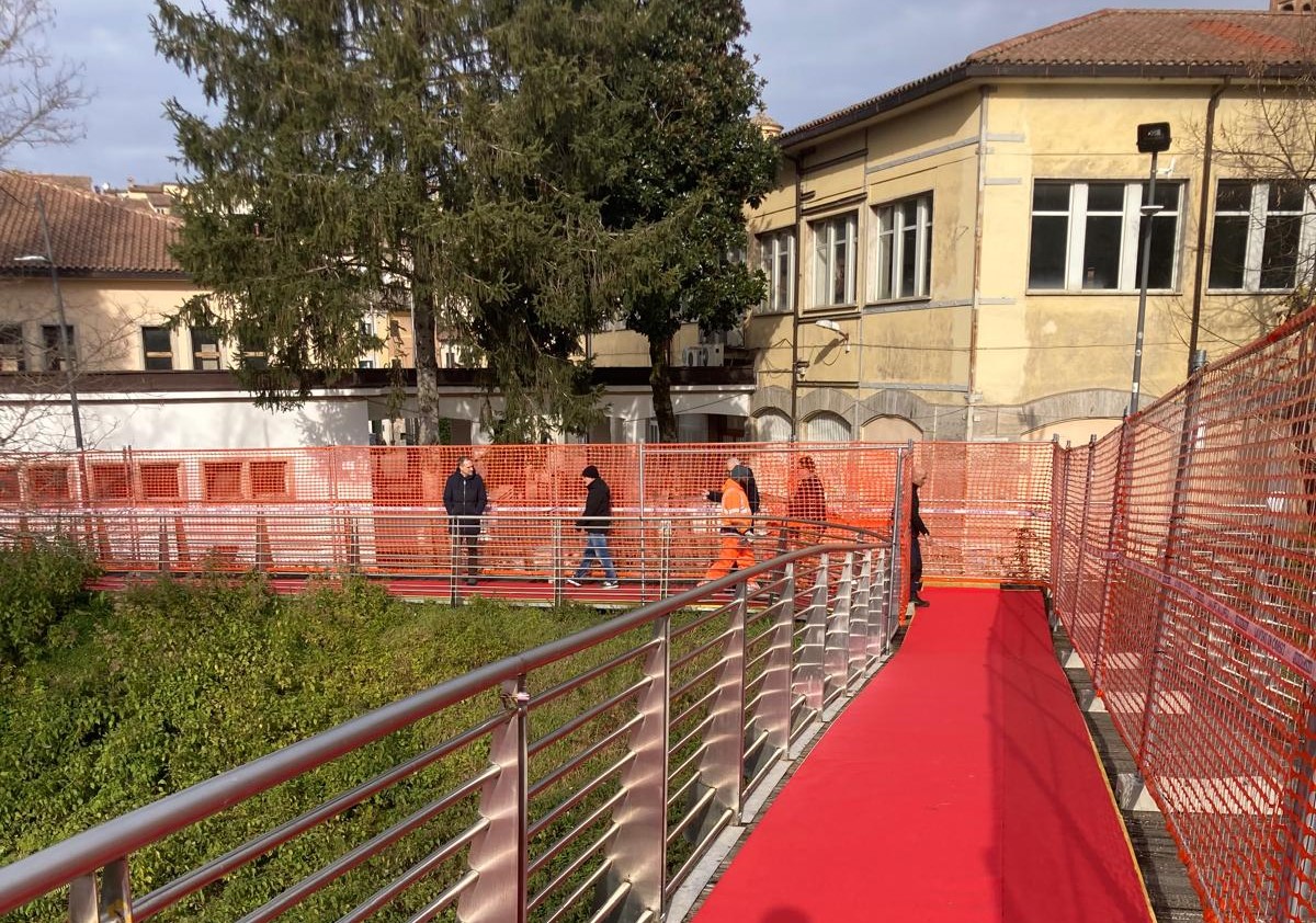 Riaperto il ponte pedonale San Francesco dopo la messa in sicurezza
