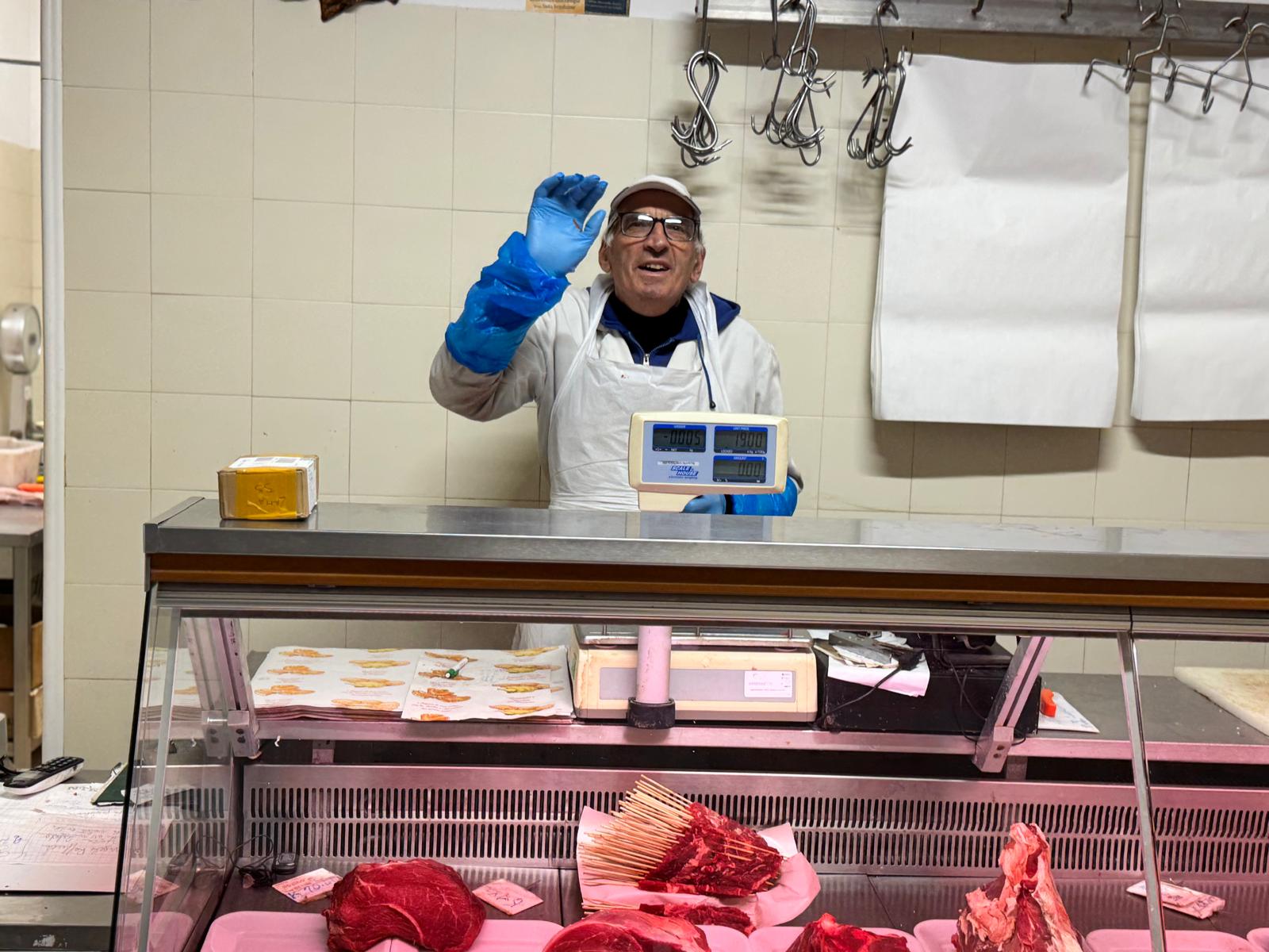 Chiude la storica Macelleria di Reginaldo Petrangeli a Quattrostrade
