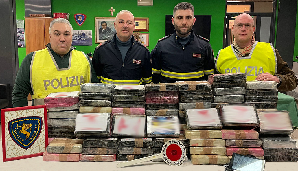 Viaggiava su un autotreno carico di 111 chili di cocaina