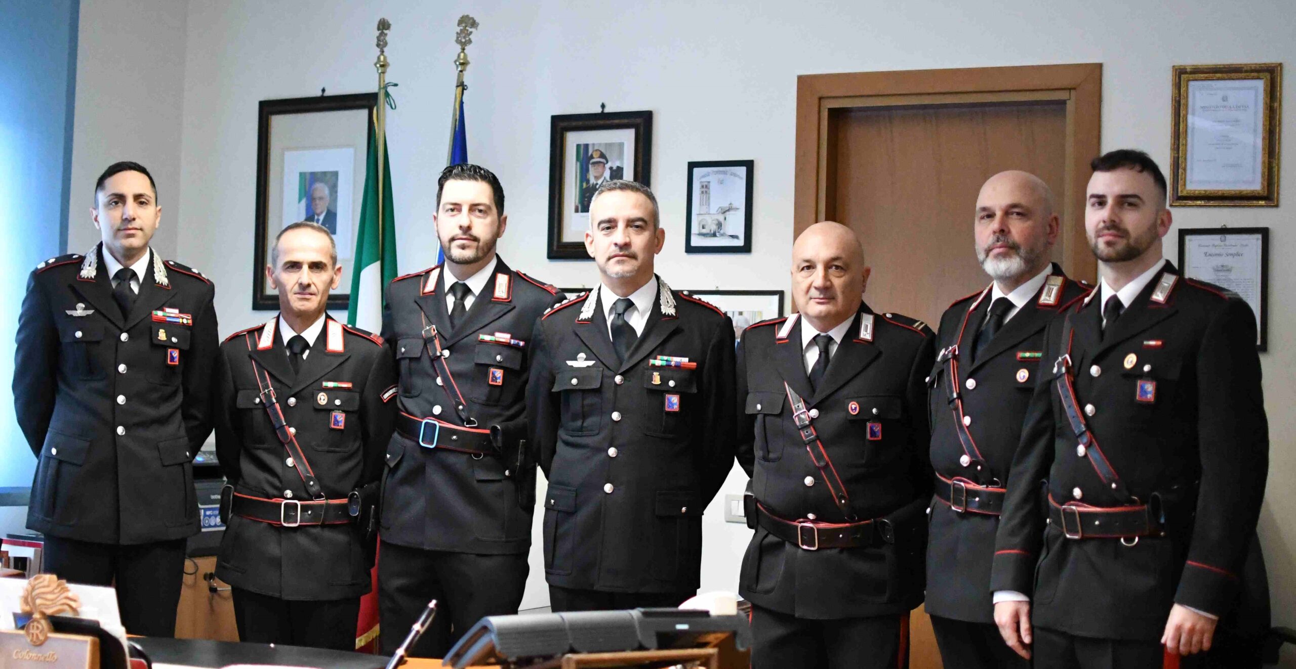 I Carabinieri festeggiano la promozione al grado superiore di 5 militari