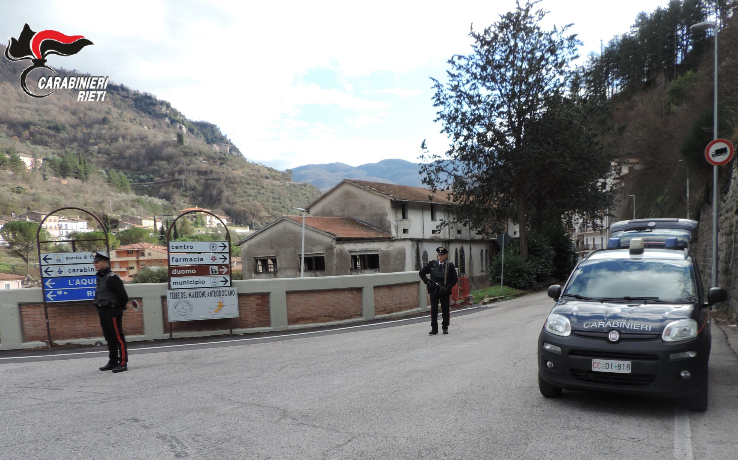 I Carabinieri denunciano un uomo per porto di oggetti atti ad offendere