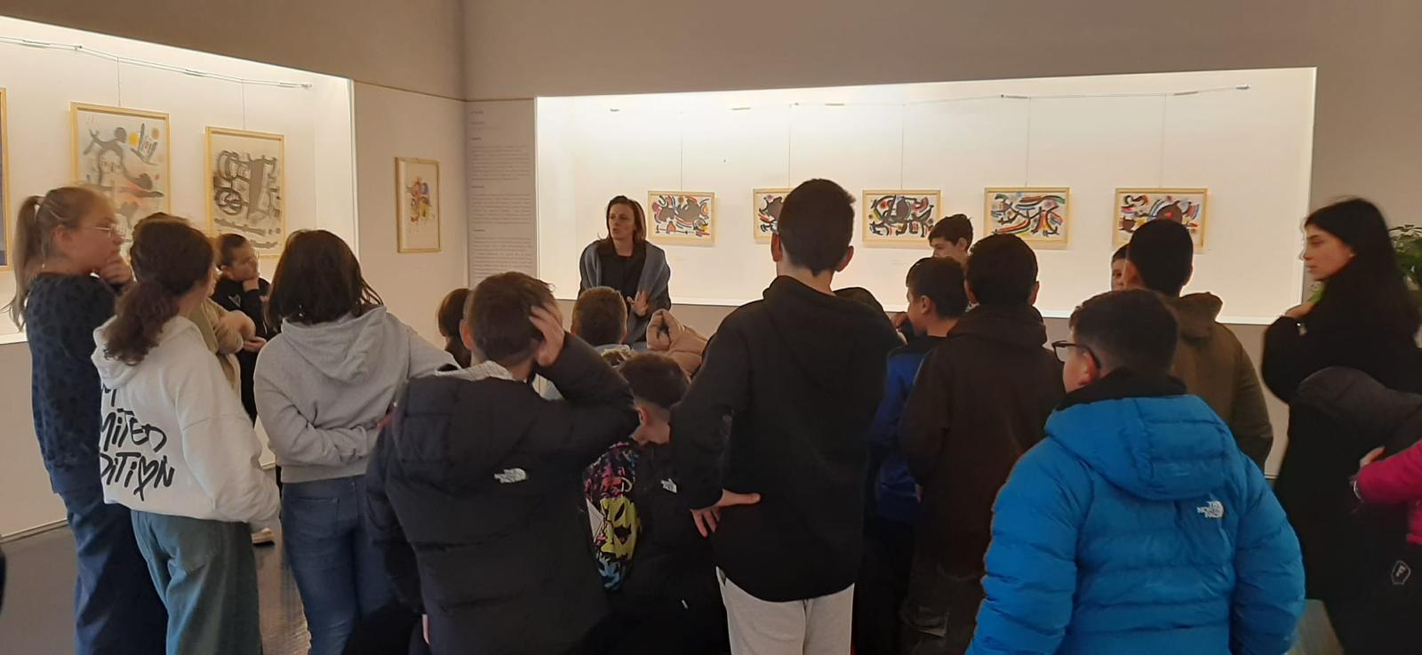 Scuola “Ricci”: piccoli architetti visitano la mostra dedicata a Mirò
