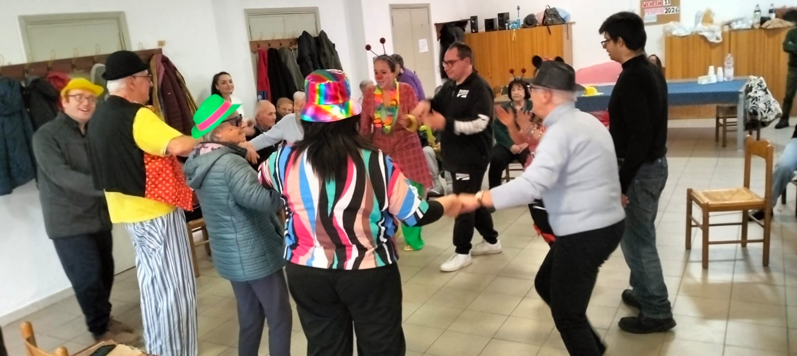 Festa di Carnevale all’Alzheimer Caffé. Il racconto