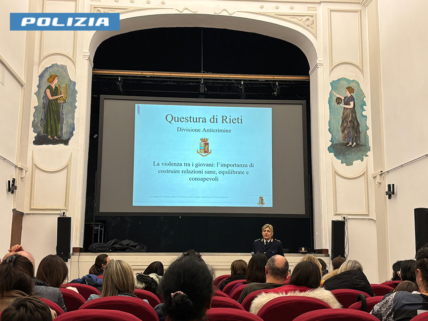 Bullismo, Cyberbullismo e violenza tra i giovani: la Polizia di Stato incontra studenti e genitori