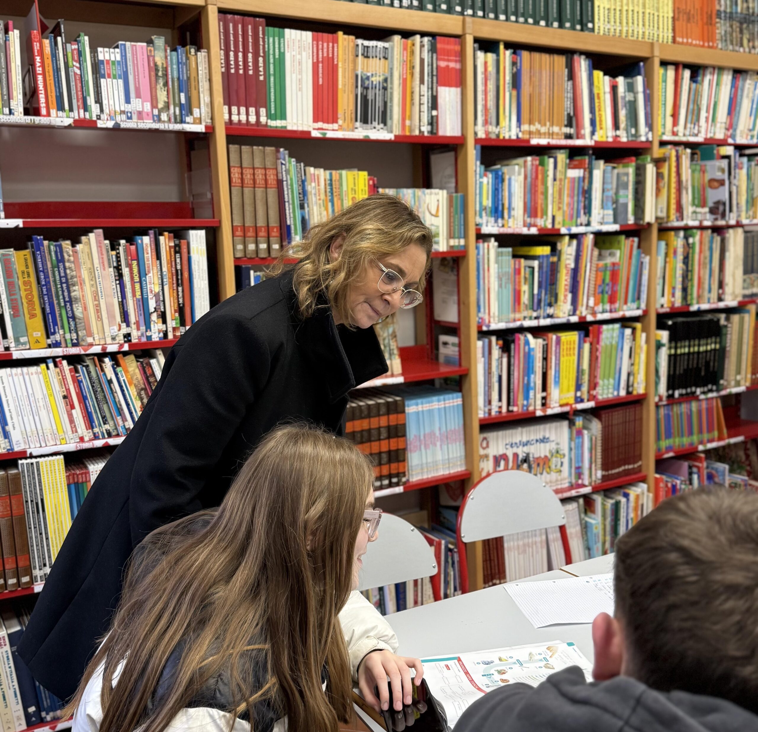 “Ponti di sapere”, alla Biblioteca di Fara in Sabina il progetto che unisce gli studenti attraverso il peer tutoring